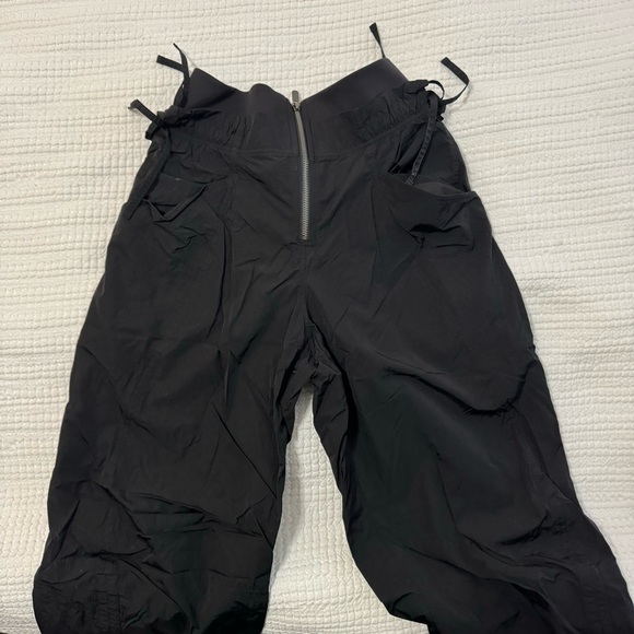 Lululemon cinchable wide leg high rise pant - Picture 5 of 6